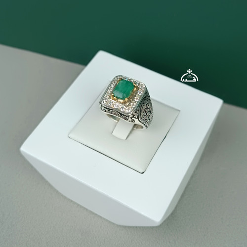 انگشتر زمرد زامبیا طبیعی کد 2324