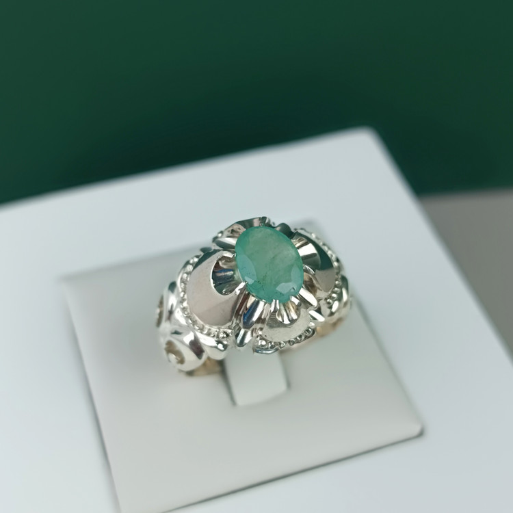 انگشتر زمرد زامبیا طبیعی کد 2295